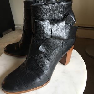 Kate Spade Tracee Bow Boots